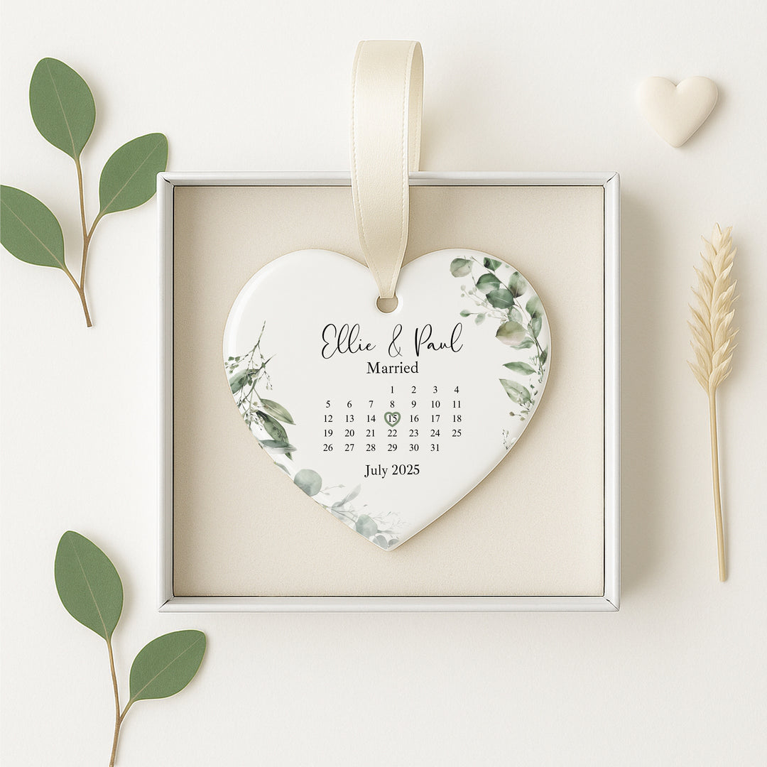 Personalised Floral Just Married Wedding Date Gift Ornament