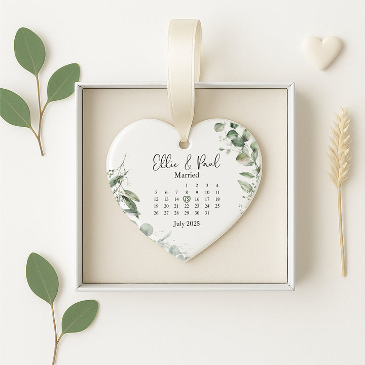 Personalised Floral Just Married Wedding Date Gift Ornament