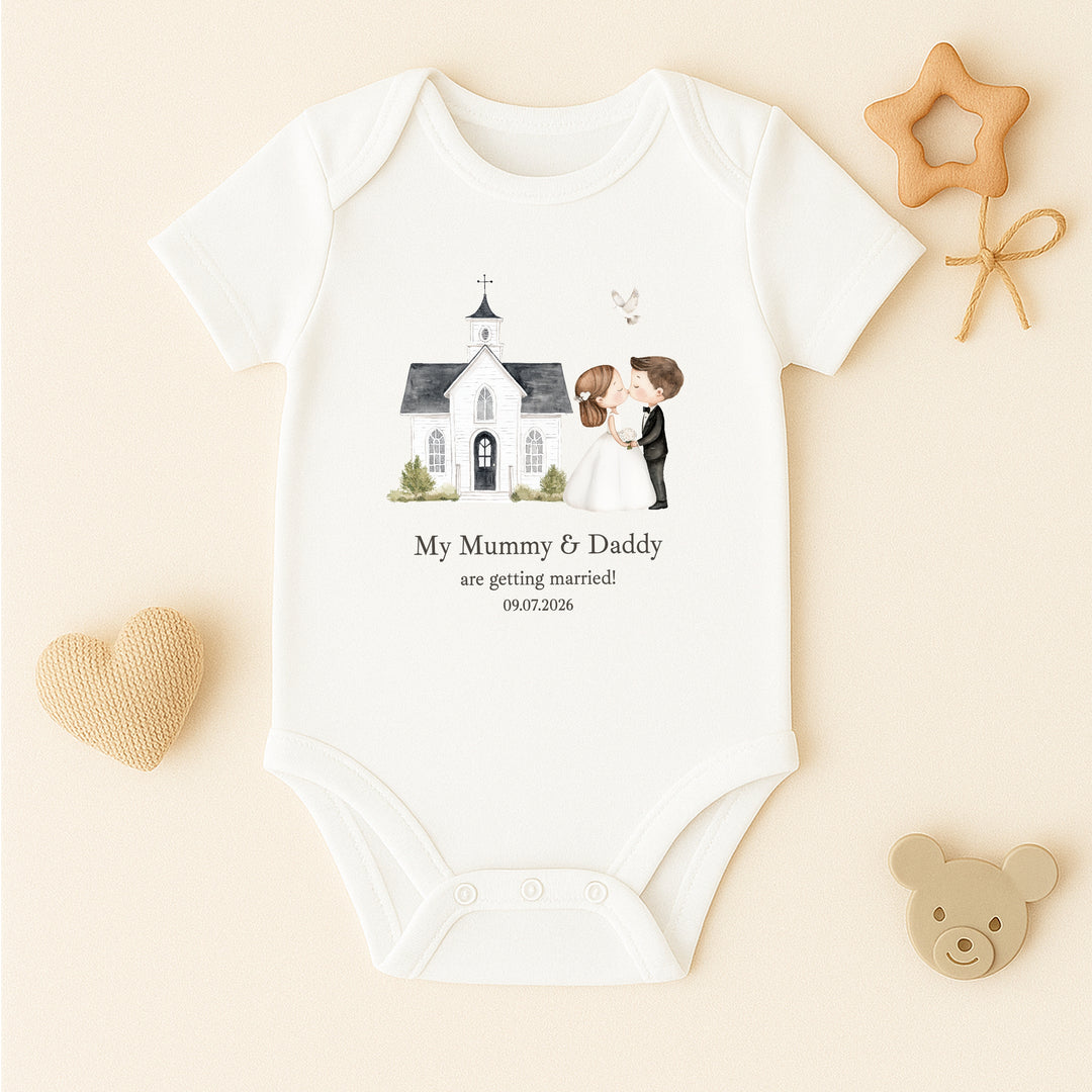 Personalised My Mummy &amp; Daddy Are Getting Married Kids T-Shirt or Baby Vest